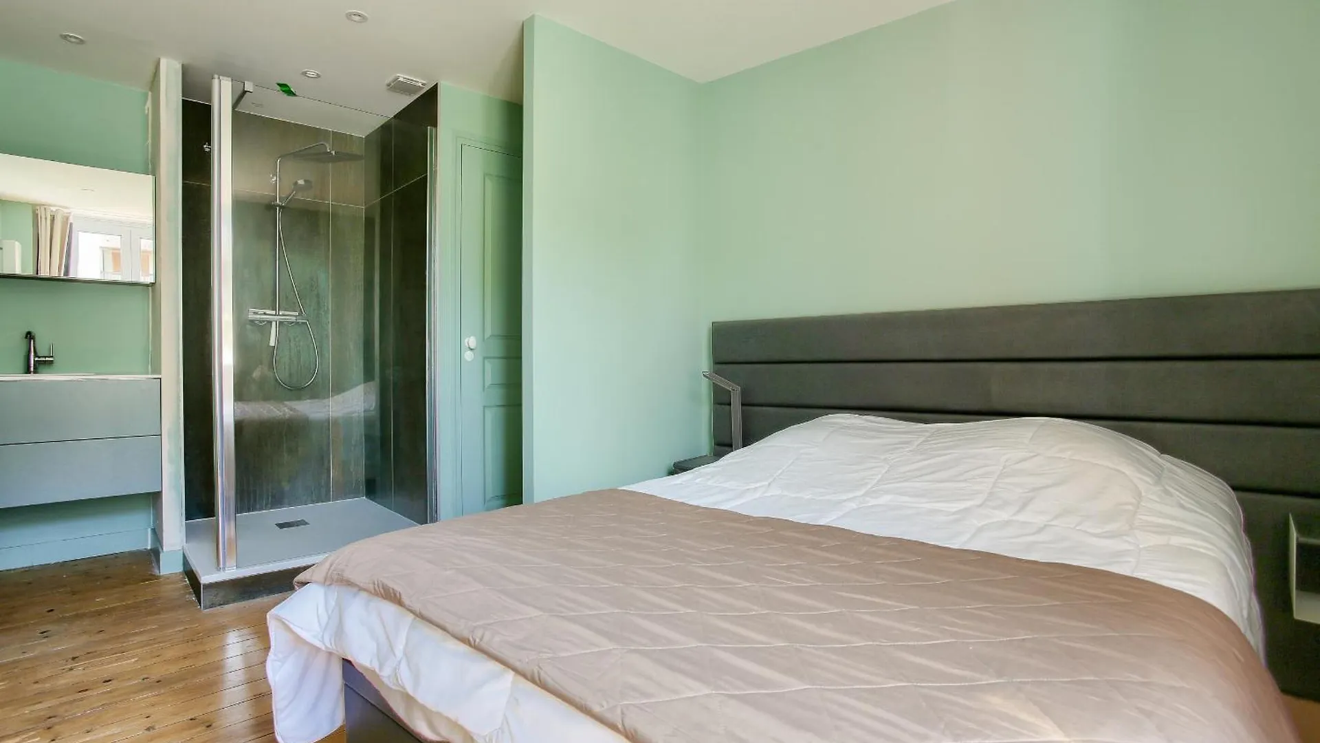 Holiday home 300 M De La Plage, Terrasse, Superbe Maison Pour 4 Dinard